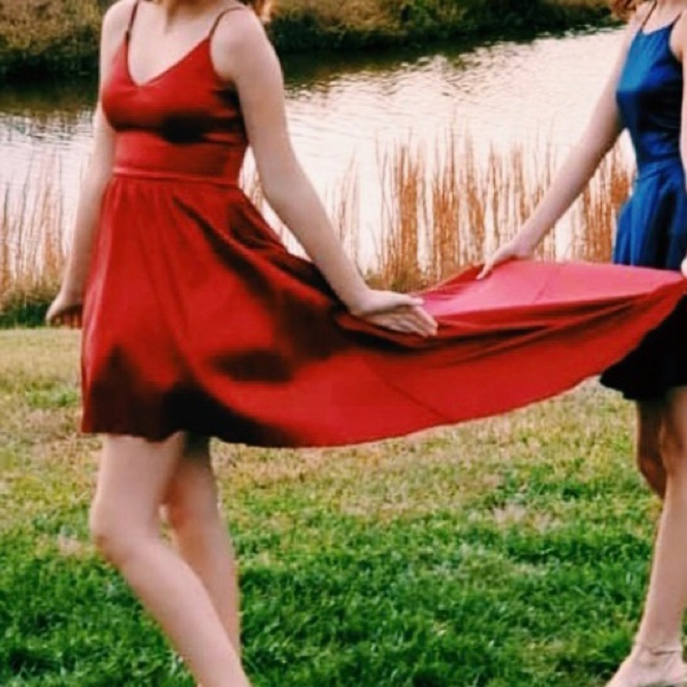HOMECOMING DRESS - Picture 2 of 2